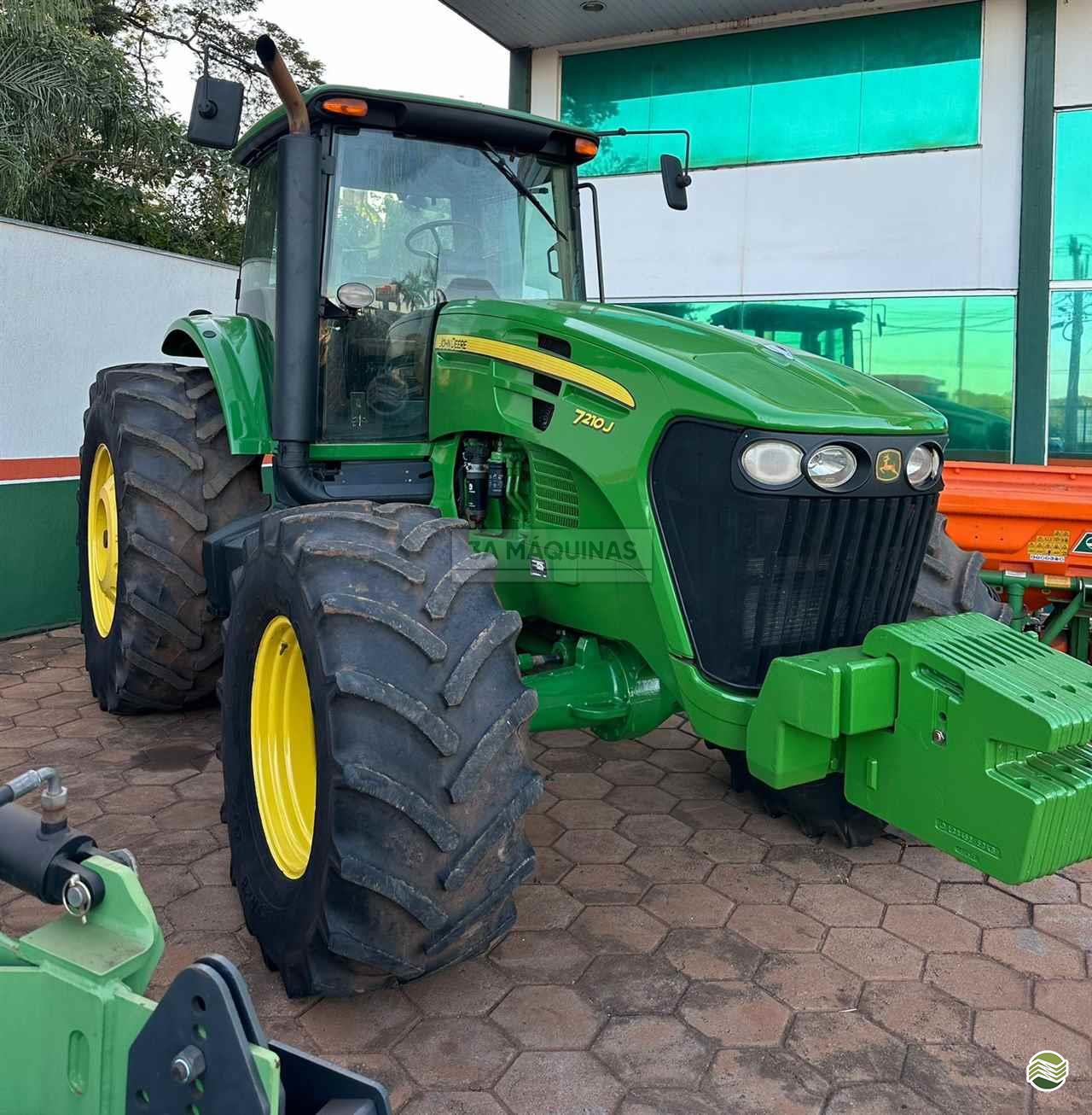 TRATOR JOHN DEERE JOHN DEERE 7210J Tração 4x4 3A Máquinas - Stara - Matriz DOURADOS MATO GROSSO DO SUL MS